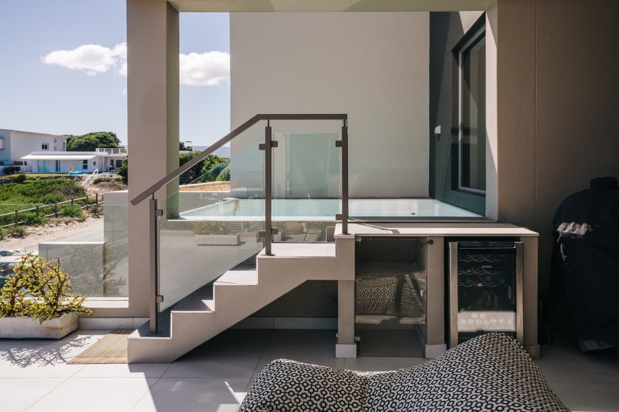 4 Bedroom Property for Sale in Kommetjie Western Cape